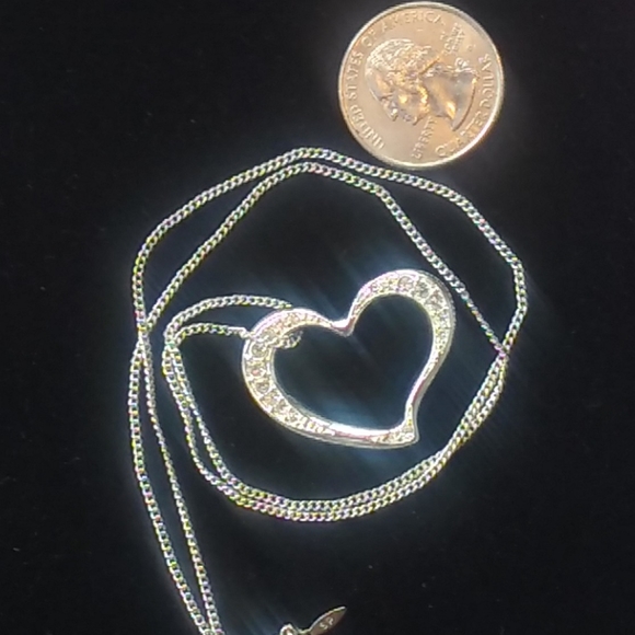 ❣️ HP ❣️AVON rhinestone heart pendant - Picture 6 of 6